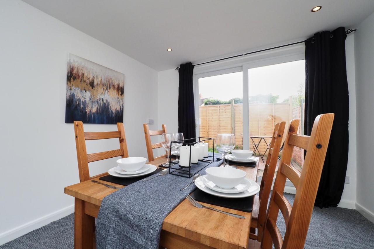 Home In Wellesbourne - Contractors - Families - Reduced Rates Ngoại thất bức ảnh